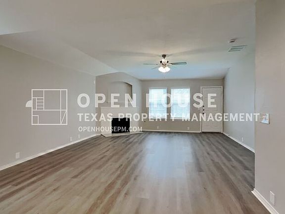 3rd image of 10218 Antelope Aly