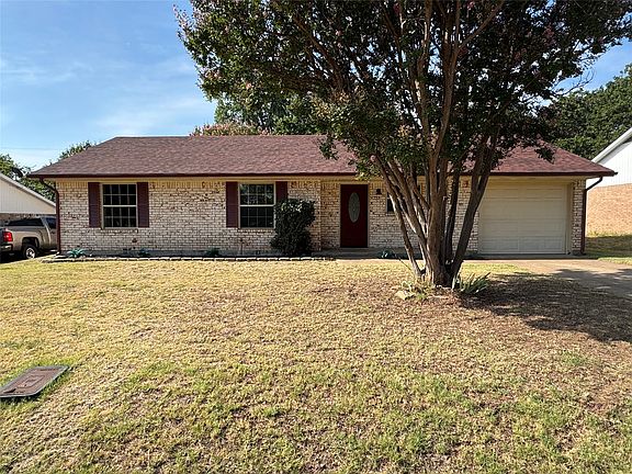 3rd image of 732 Dunaway Ln