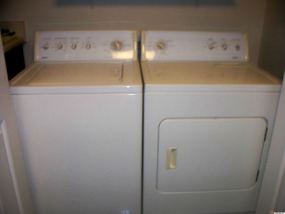 3rd image of 2011 Woodlawn Dr SW