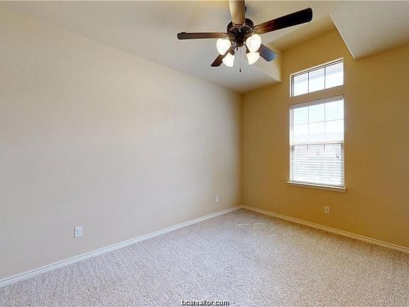5th image of 3104 Travis Cole Ave