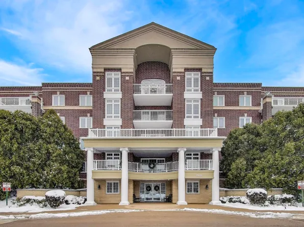 7021 W Touhy Ave APT 509, Niles, IL 60714