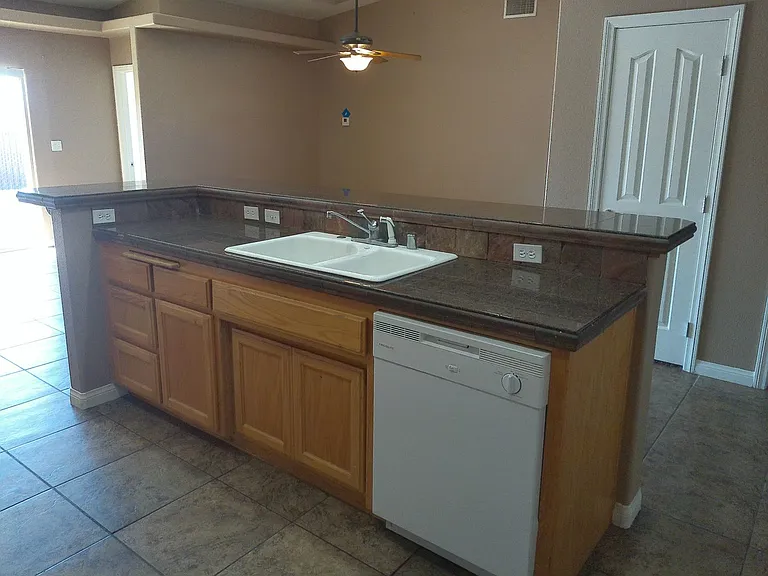 2992 Winterhaven Dr — Photo 5