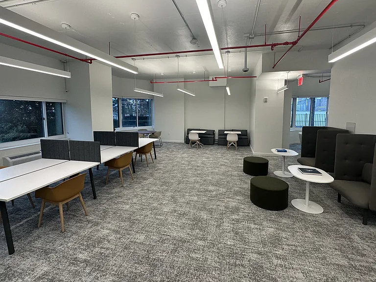 Work comfortably and productively in Southampton's coworking space