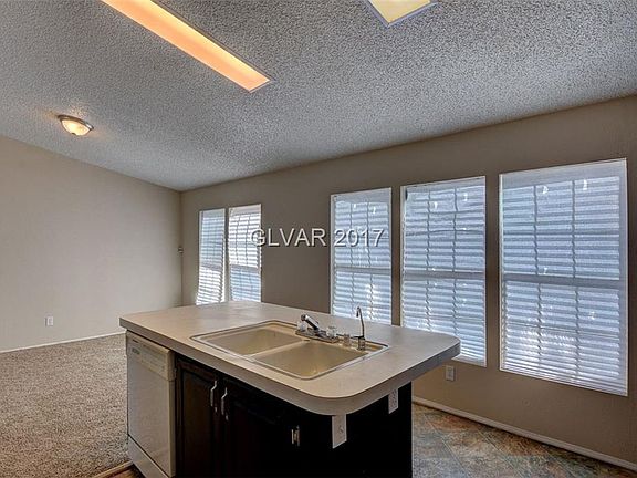 2nd image of 2542 Toiyabe St