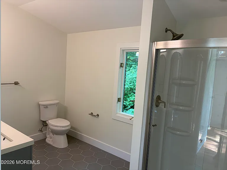13 Martha Blvd — Photo 11
