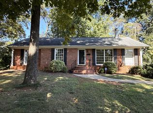 2209 Stonewood Dr, Charlotte, NC 28210