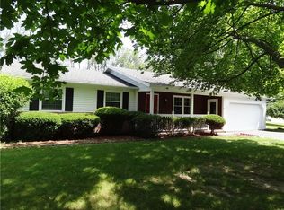 10 Betwood Ln, Rochester, NY 14612