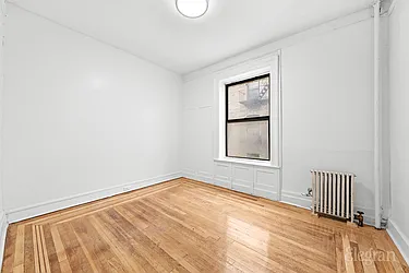 Rented by Elegran