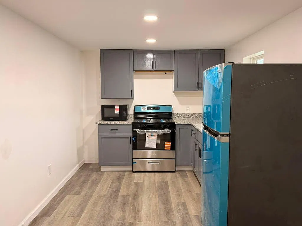 3 bed, 1202 sqft, $1,600 — Photo 3