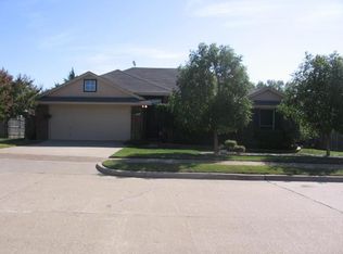 1010 N Carolina Ave, Midlothian, TX 76065