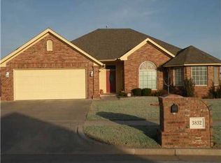 3832 Dove Ave, Harrah, OK 73045
