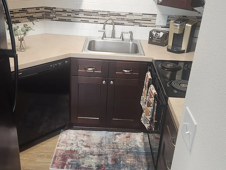 139 W Gray Ct #201 — Photo 6