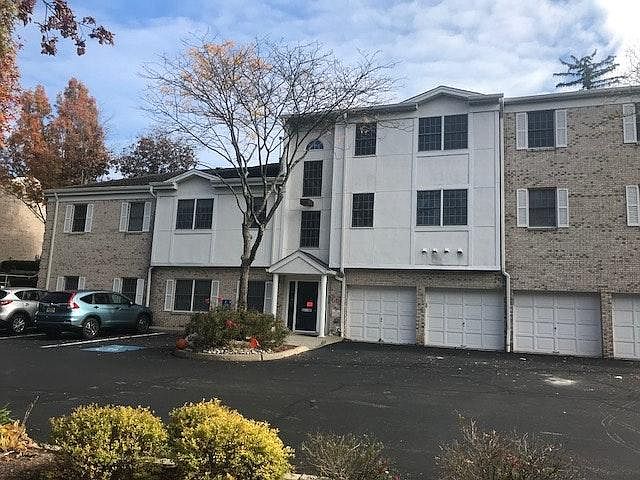 1st image of 26 Colonial Village Dr