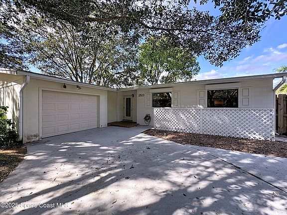 2nd image of 2523 Auburn Dr