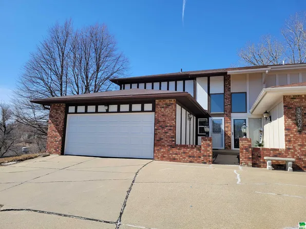 3805 Chippewa Ct, Sioux City, IA 51104