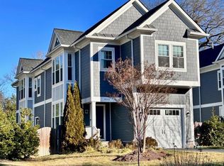 8113 Wellington Rd, Alexandria, VA 22308