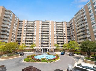 3001 Veazey Ter NW APT 812, Washington, DC 20008