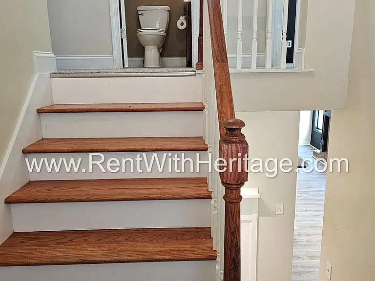 182 Saddleridge Dr — Photo 40