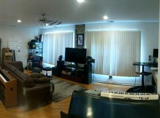 615 N Oakley Blvd #2, Chicago, IL 60612