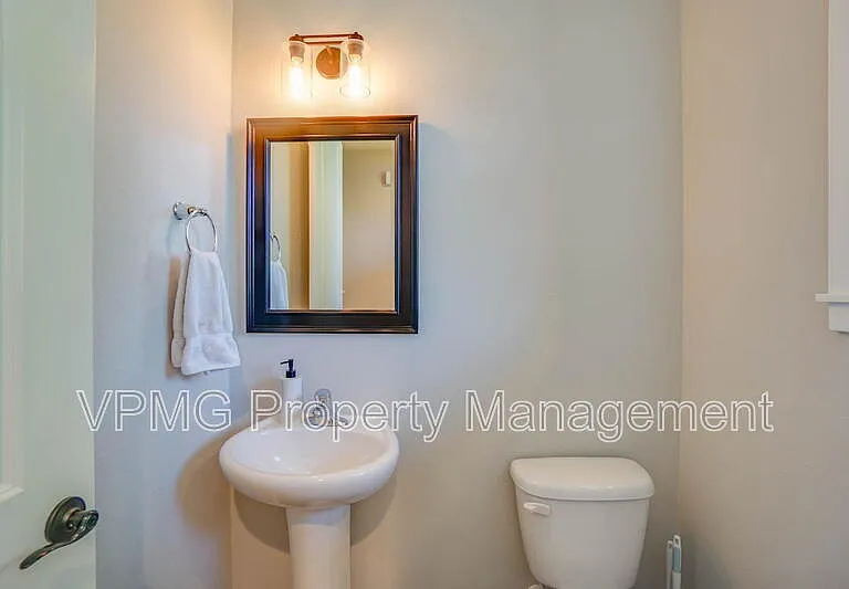 10819 NE 99th Ave — Photo 6