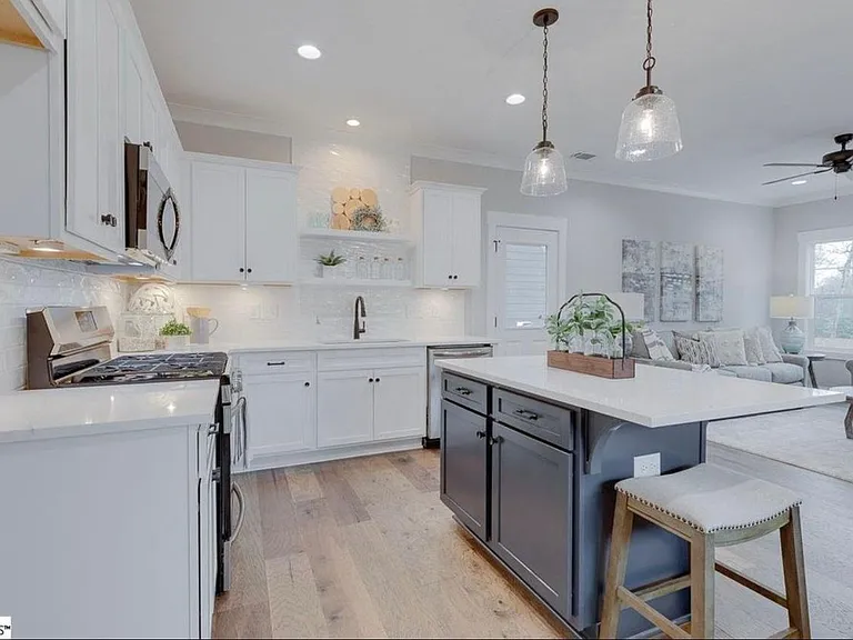 134 Lilia Hill Cir — Photo 2
