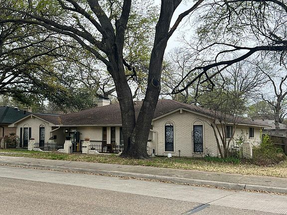 2nd image of 5216 Everglade Rd