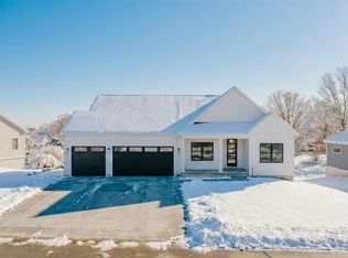4311 Apple Tree Ln, Traverse City, MI 49685