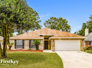 1230 American Eagle Ln, Jacksonville, FL 32225