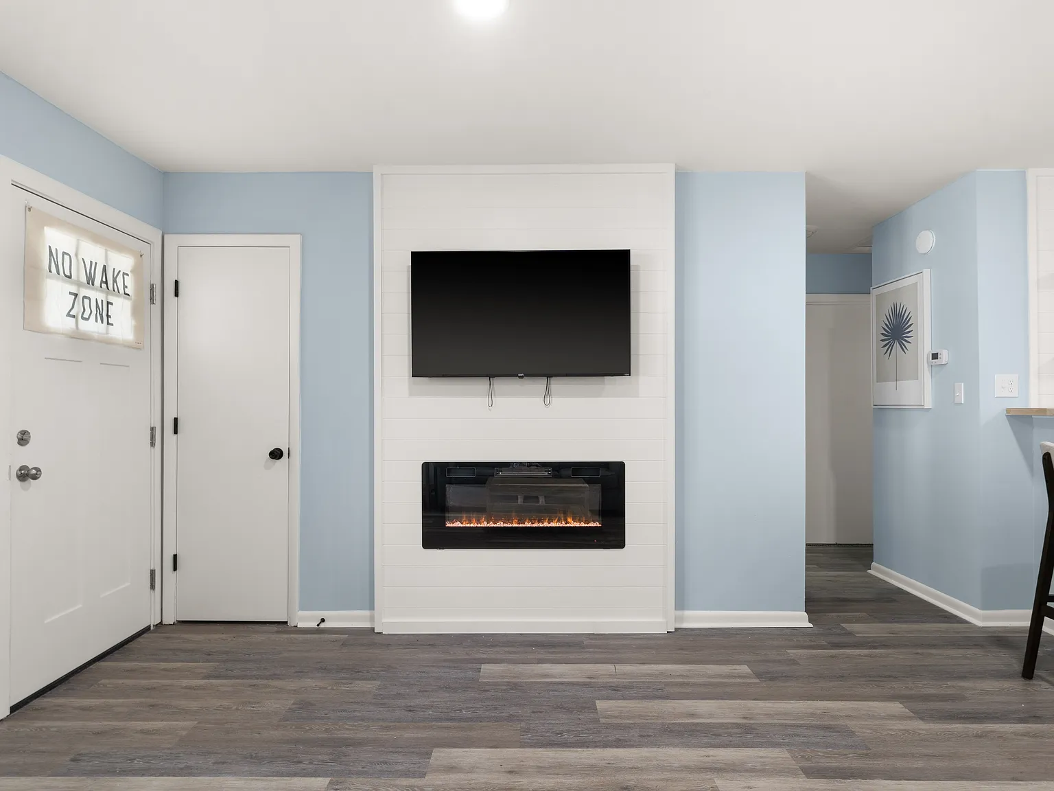 4215 Peachtree Ave. - 1 — Photo 4