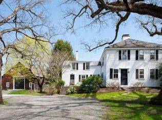 2 Snow St, Sherborn, MA 01770