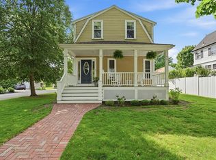 59 Elm St, Hingham, MA 02043