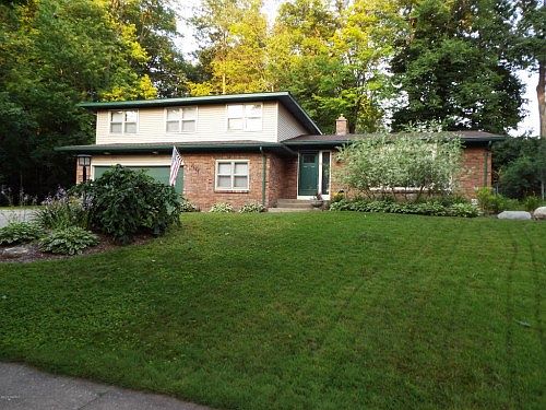 1st image of 2644 Golfridge Dr SE