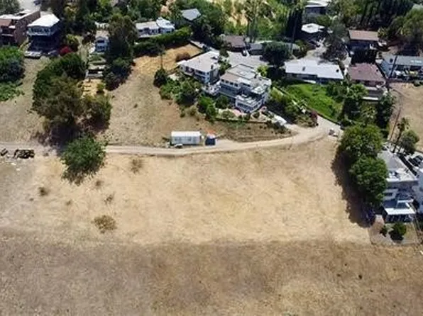 1 Barryknoll Dr Lot 68, Los Angeles, CA 90065