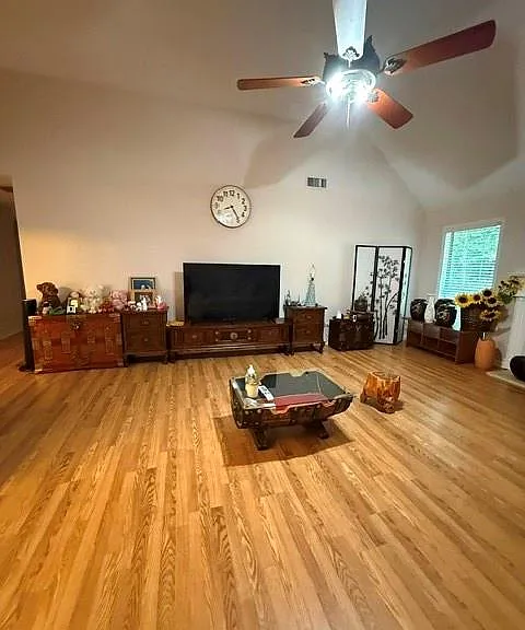 644 Laufin Ct — Photo 4