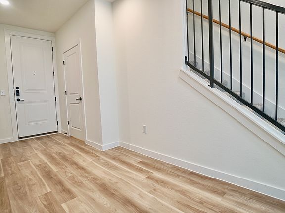 4th image of 2777 E Common St #1312