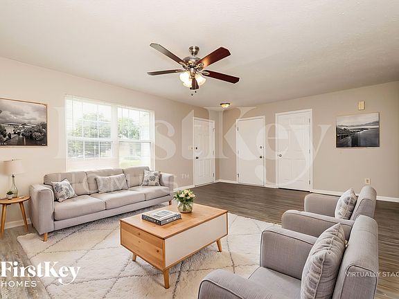 5th image of 40 Sprucewood Ct