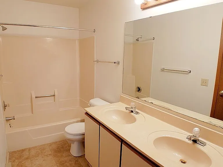 Orchard Village Apartments — Photo 148
