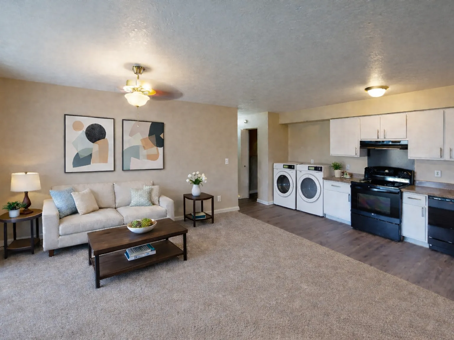 Fox Brook Apartments — Photo 2