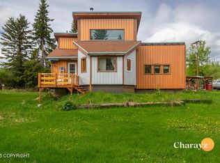 817 Congressional Dr, Fairbanks, AK 99709
