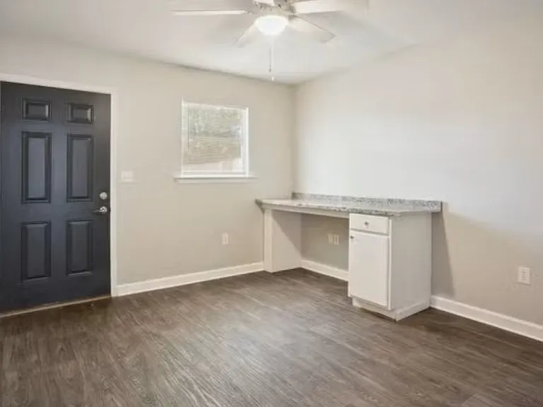 918 Fremont Ave — Photo 14
