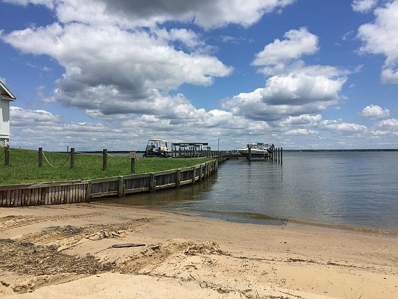 Pier & Boat Slip