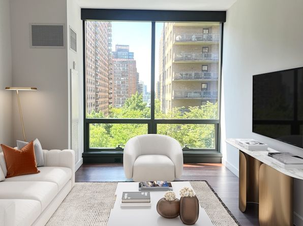 200 W 67th St APT 14L