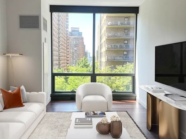 200 West 67th Street image 1 of 14