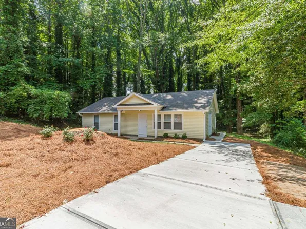 5975 Dart Dr, Lithonia, GA 30058