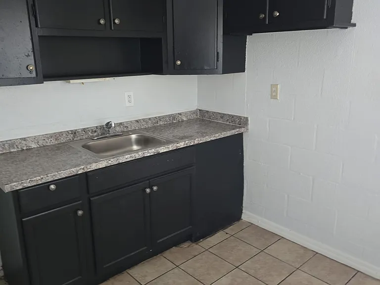 427 McFall Ave #4 — Photo 6