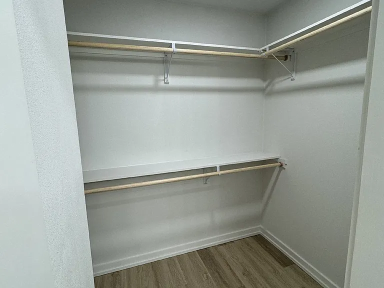 700 Hines Ave — Photo 19