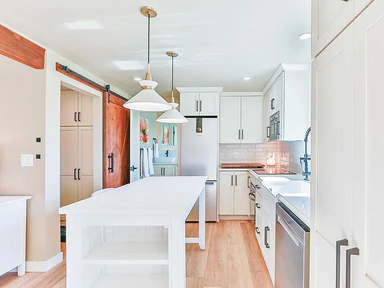 21390B SW McInnis Ln — Photo 6