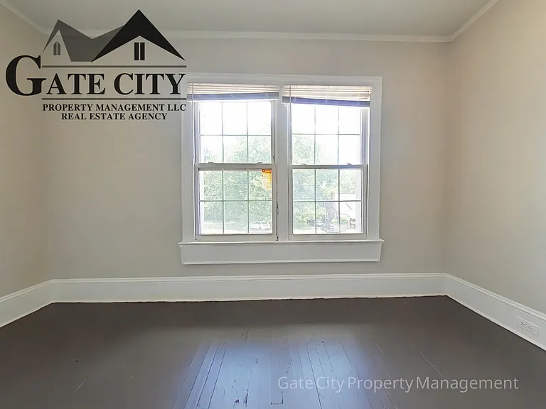 224 N Dunleith Ave — Photo 5