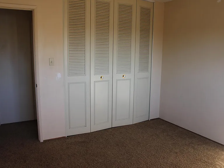 2548 Clearlake Way — Photo 14