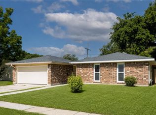 332 Westmeade Dr, Gretna, LA 70056